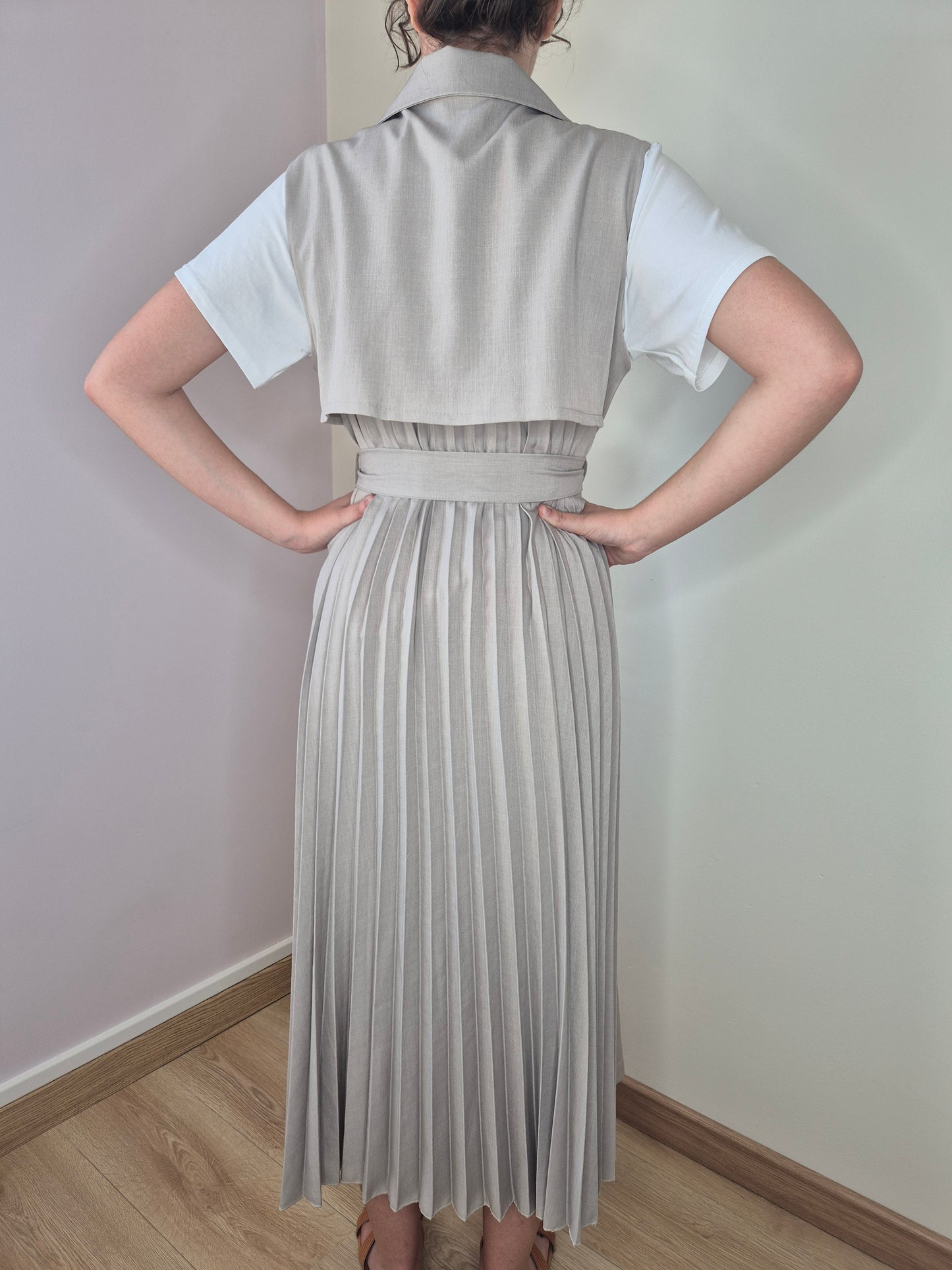 Robe tailleur sans manche