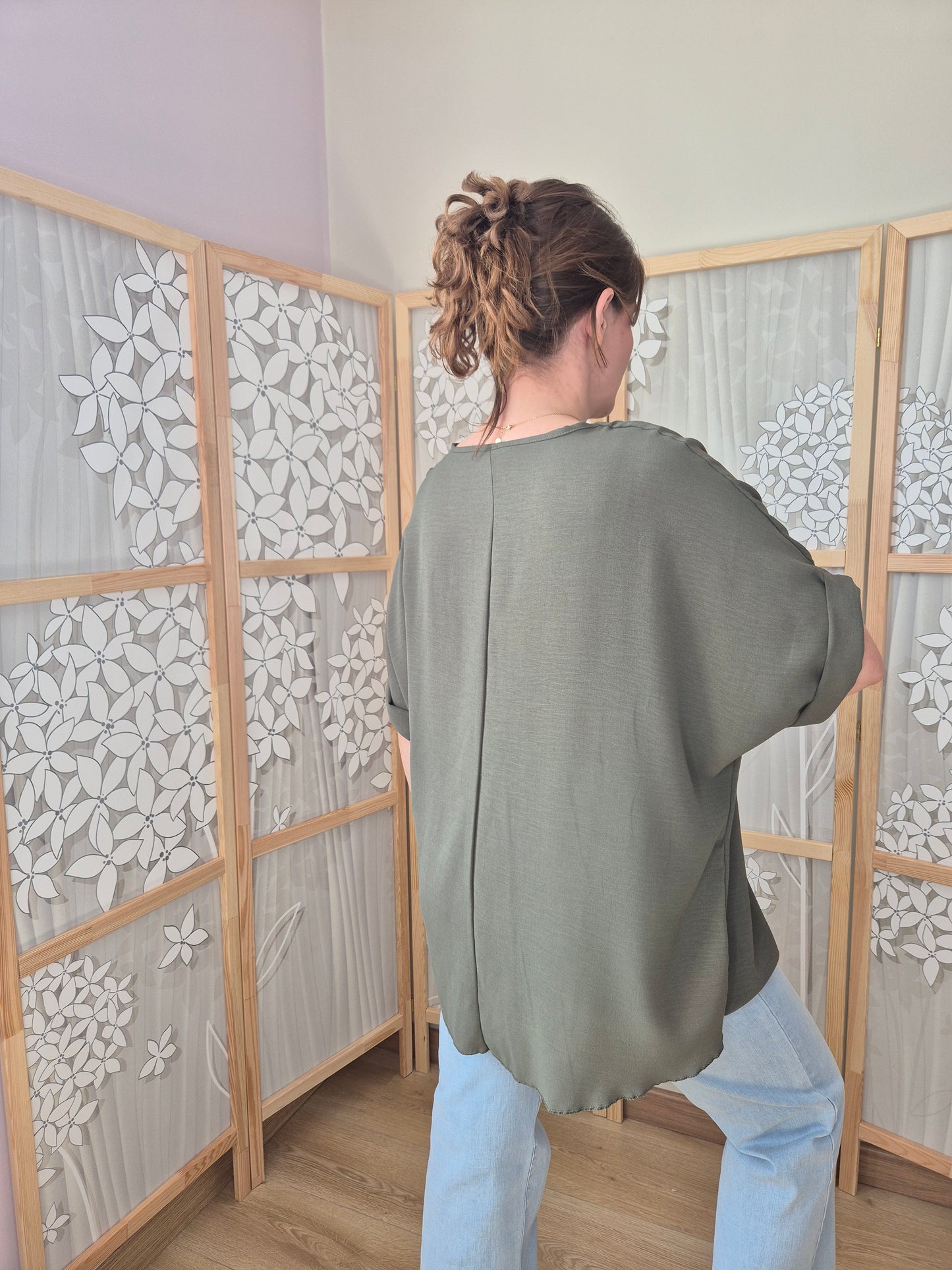 Blouse col V