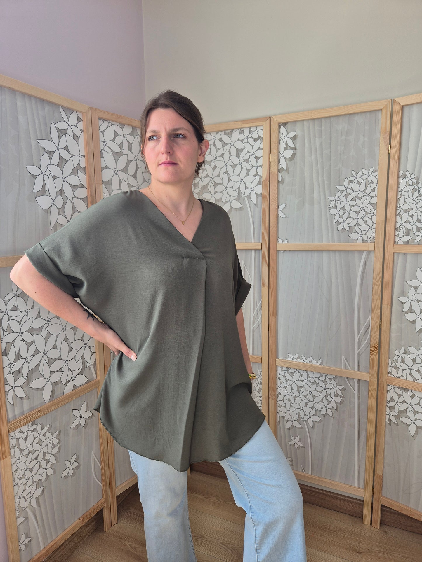 Blouse col V