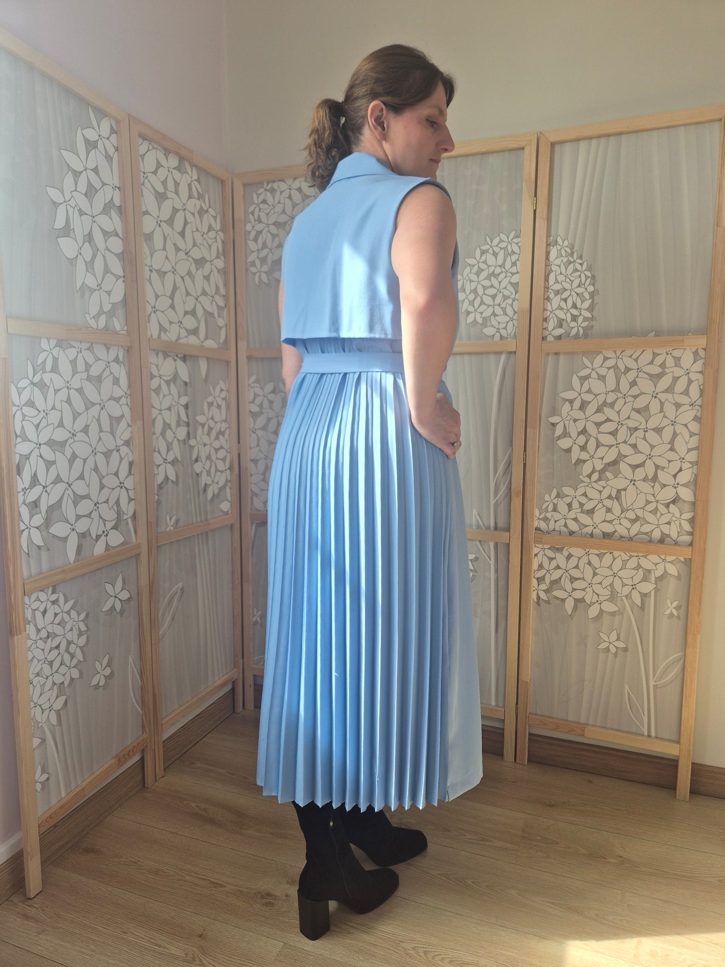 Robe tailleur sans manche
