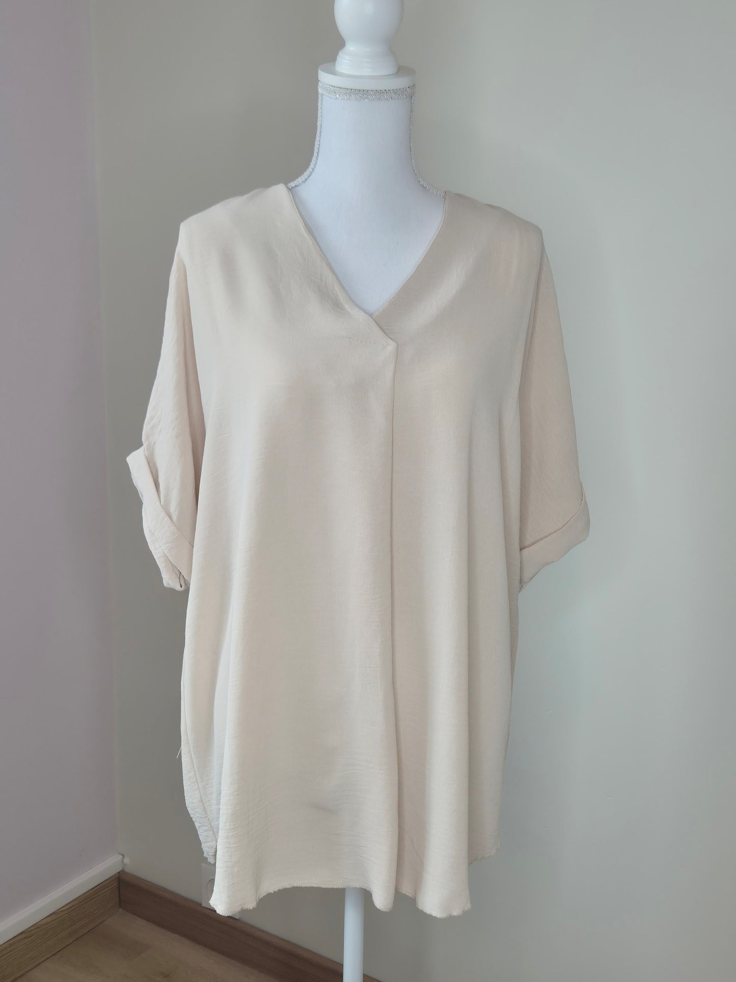 Blouse col V